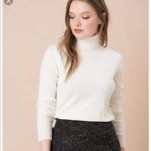 Brooks Brothers Fine Italian Merino Wool